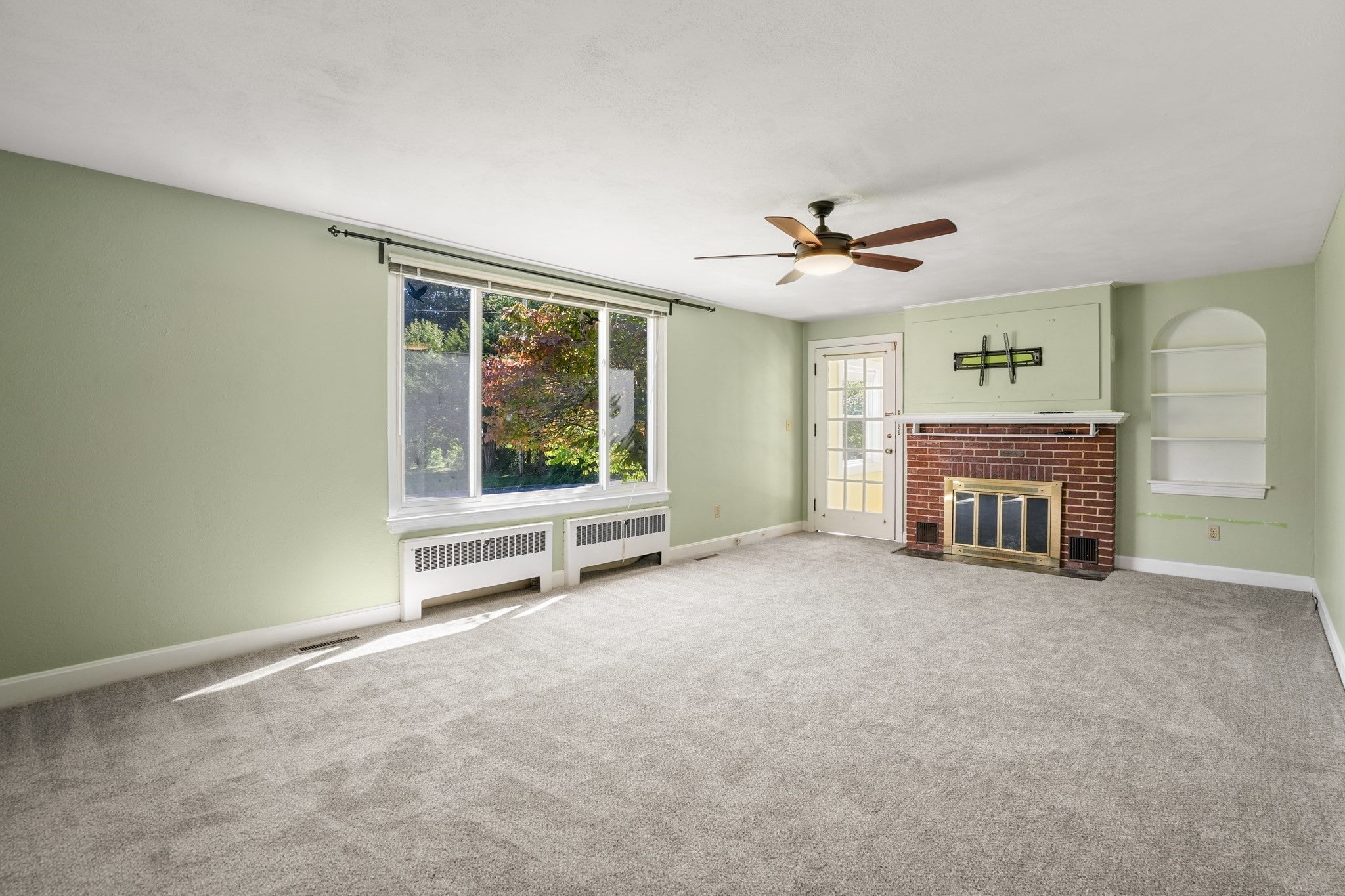 47 Cherry Hl, Holyoke, MA, 47 Cherry Hl, Holyoke, MA Photo #3