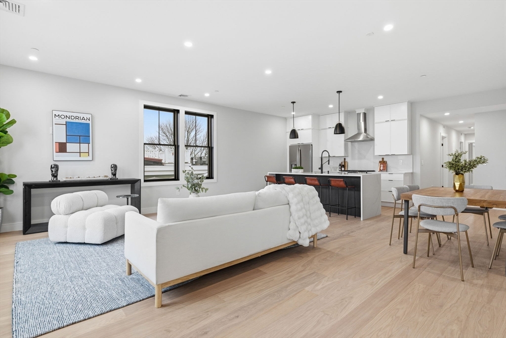 66 Homer Street 4