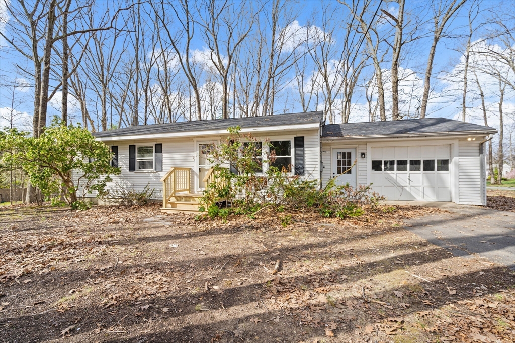 53 Little Turnpike Rd