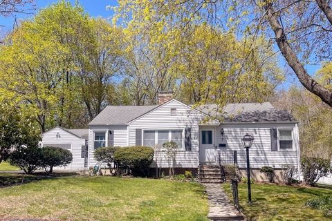 7 Woodway Drive Shrewsbury MA 01545