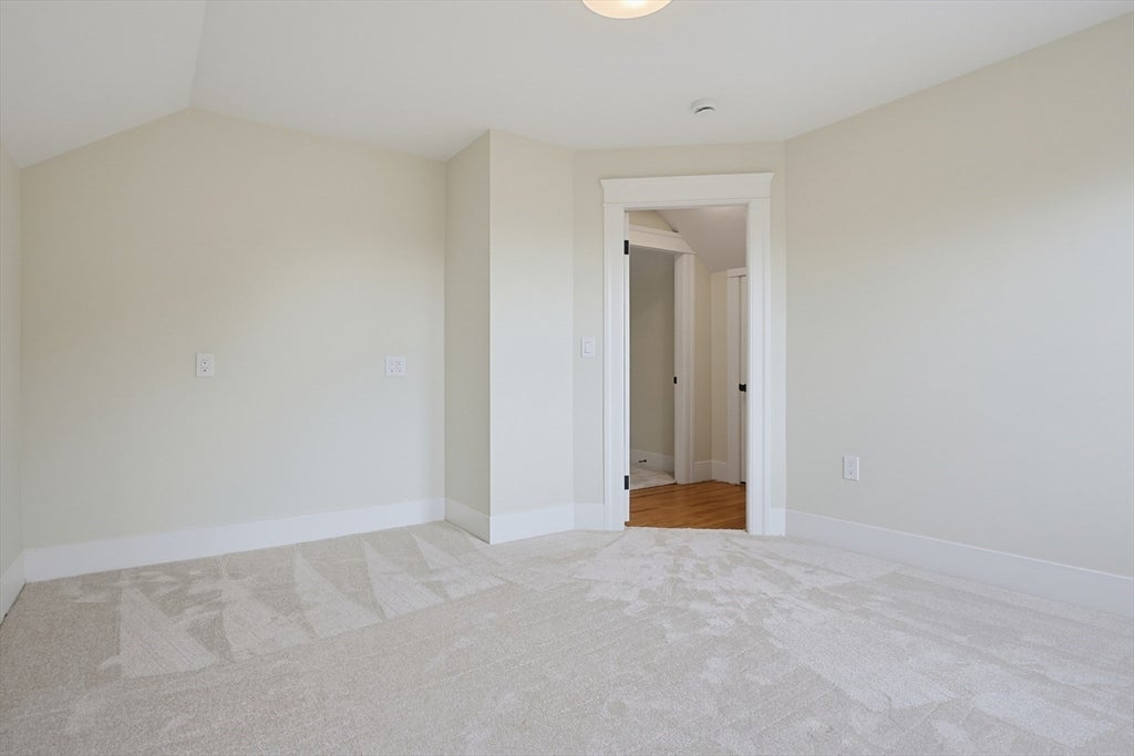 30 Barrett Ave, Worcester, MA Photo #22