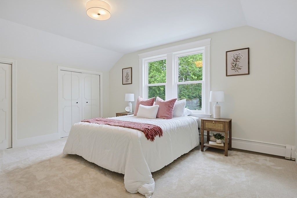 30 Barrett Ave, Worcester, MA Photo #16