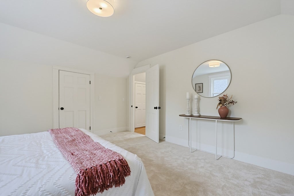 30 Barrett Ave, Worcester, MA Photo #18