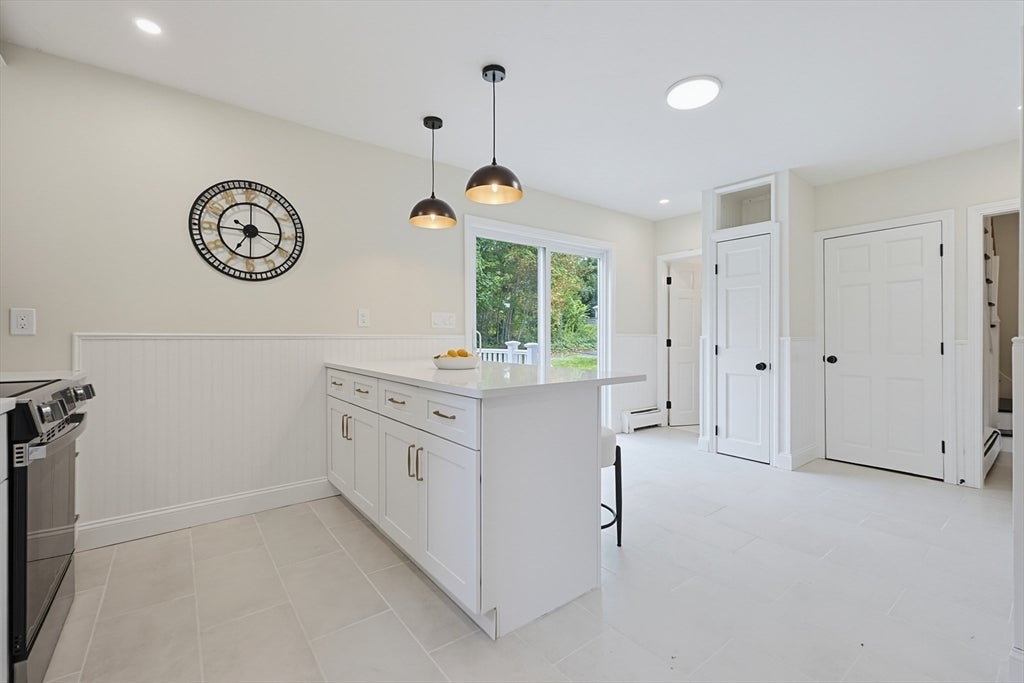 30 Barrett Ave, Worcester, MA Photo #14