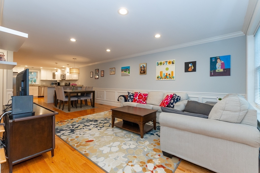 11 Crescent Hill Ave 11