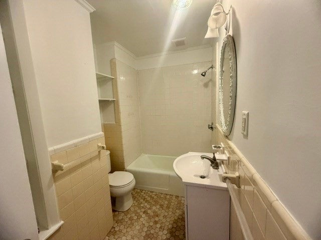 1665 Centre Street #2, Newton, MA, 1665 Centre Street #2, Newton, MA Photo #17