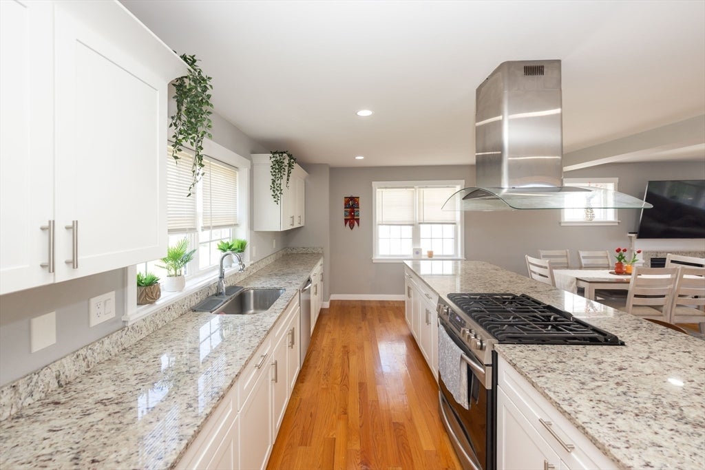 18 Craftsman CT #16, Grafton, MA Photo #3