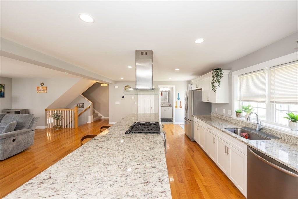 18 Craftsman CT #16, Grafton, MA Photo #4