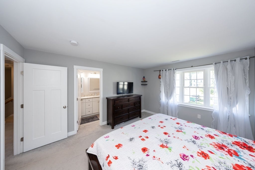 18 Craftsman CT #16, Grafton, MA Photo #11