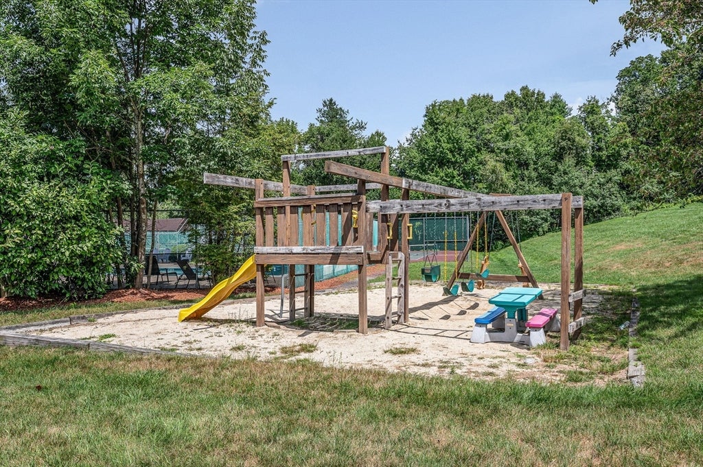 5 Meadowview Cir #5, Nashua, NH, 5 Meadowview Cir #5, Nashua, NH Photo #33