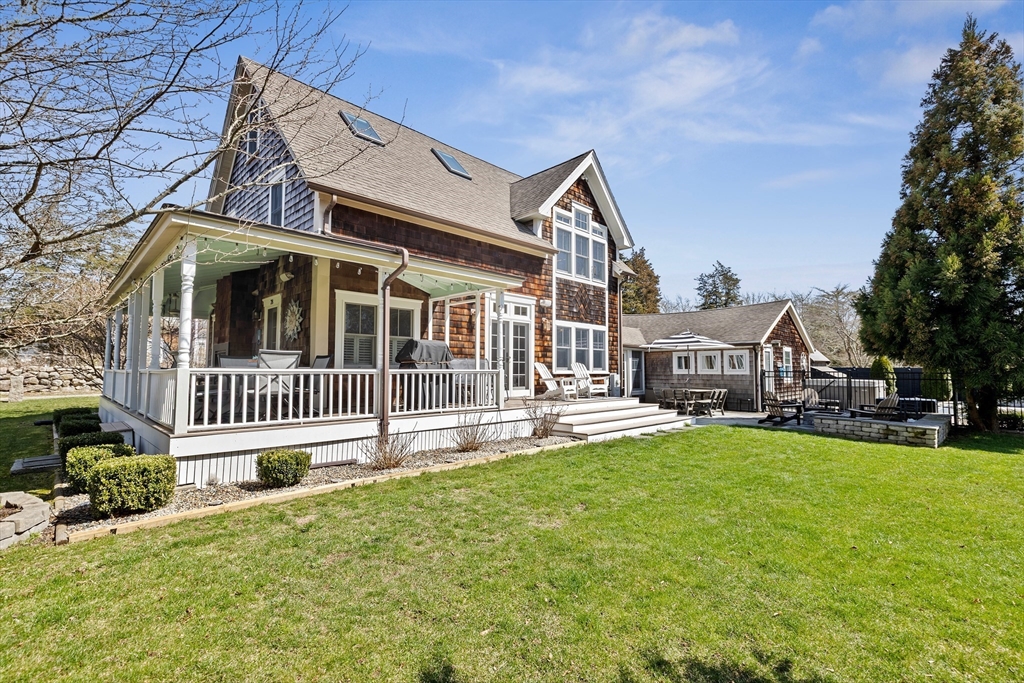 28 Pine Island Road