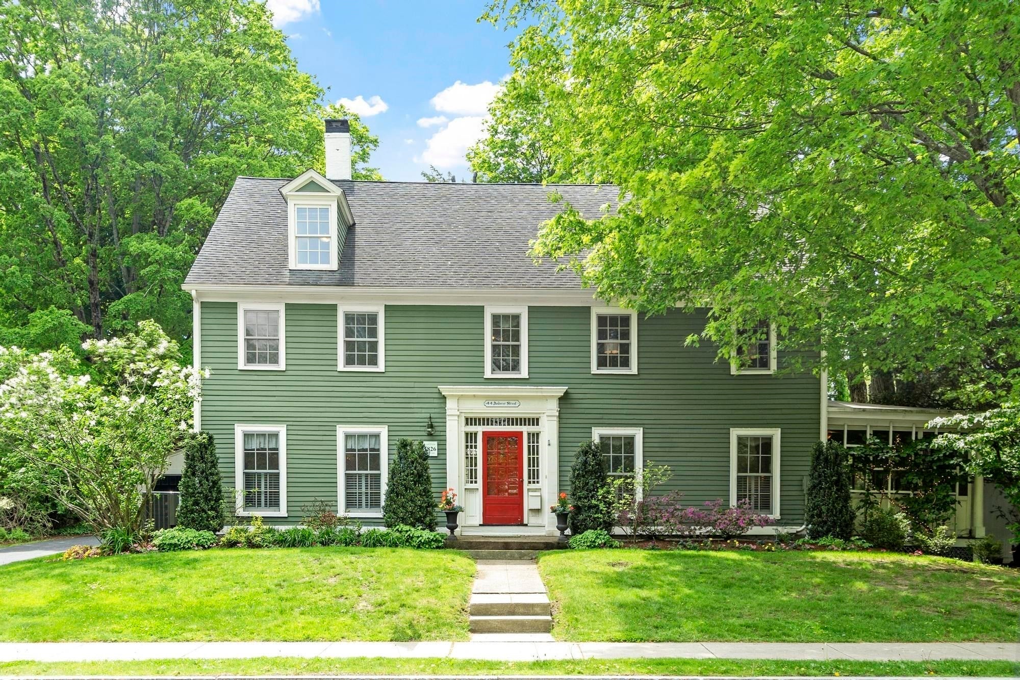 44 Andover Street, North Andover MA 01845