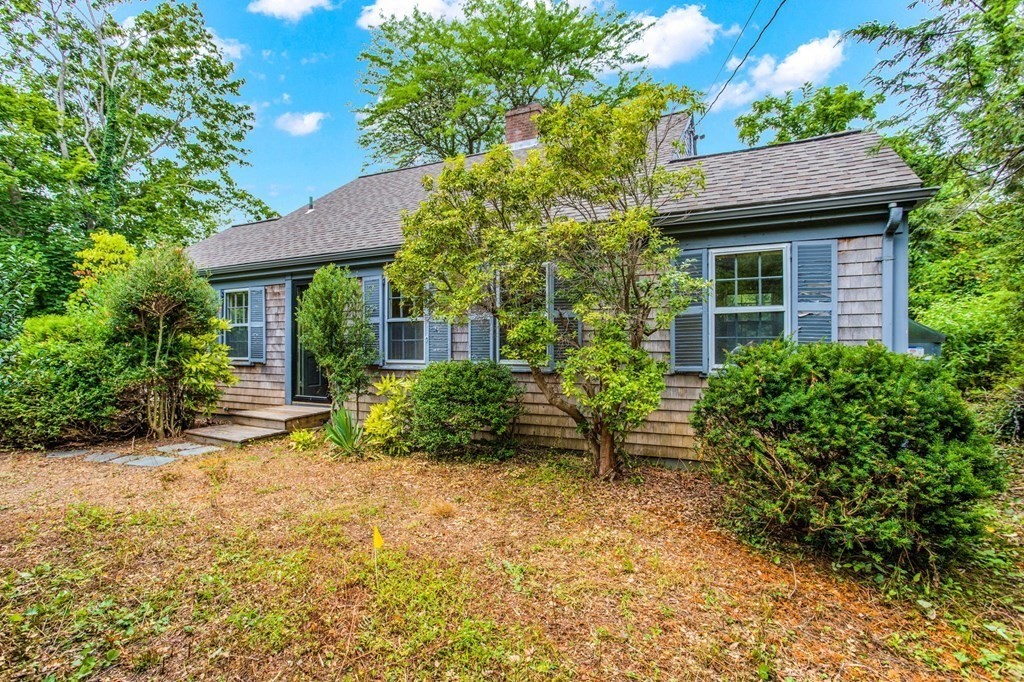 2656 Main Street