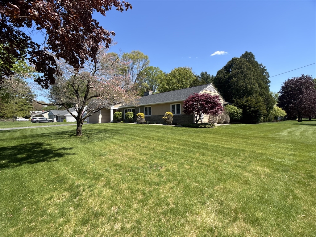 9 Vanguard Ln