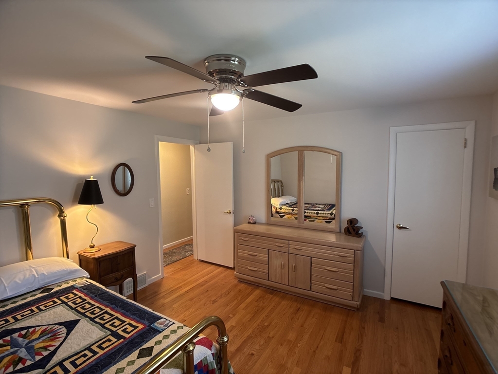 9 Vanguard Ln, Longmeadow, MA Photo #15