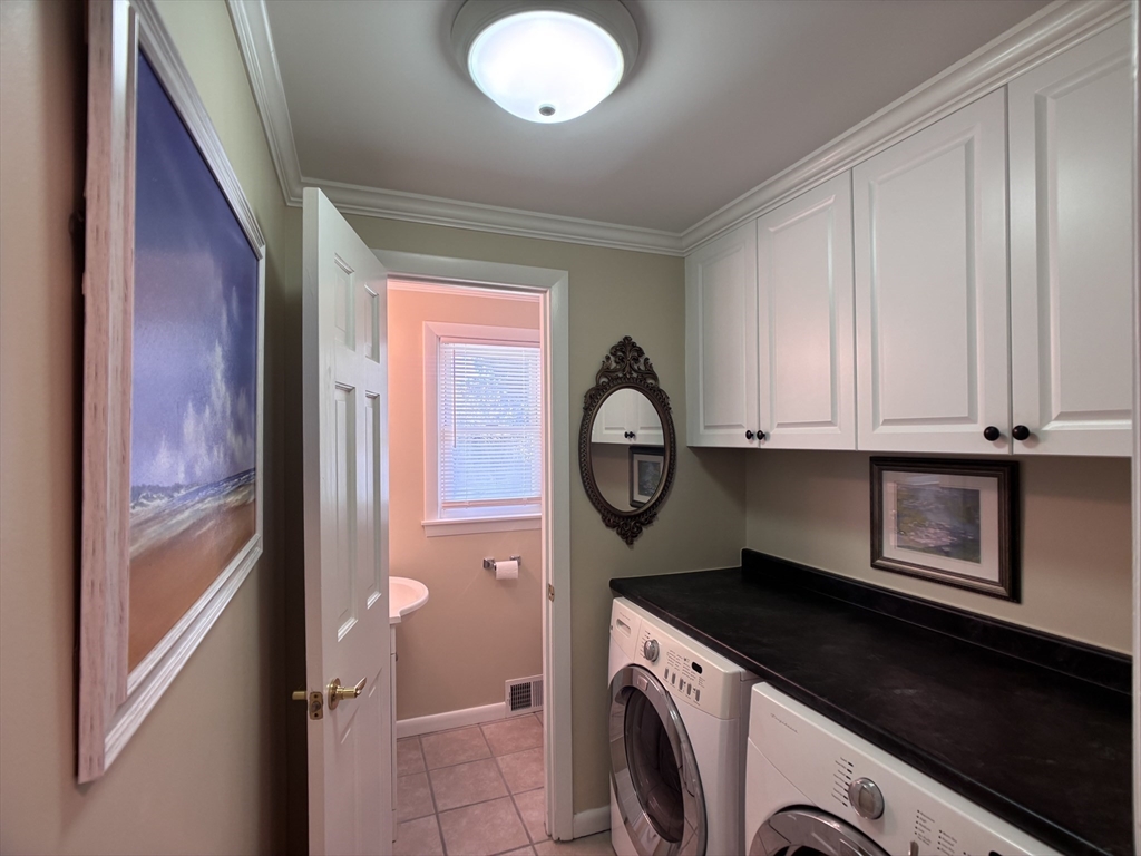 9 Vanguard Ln, Longmeadow, MA Photo #23