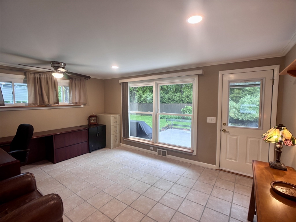 9 Vanguard Ln, Longmeadow, MA Photo #6