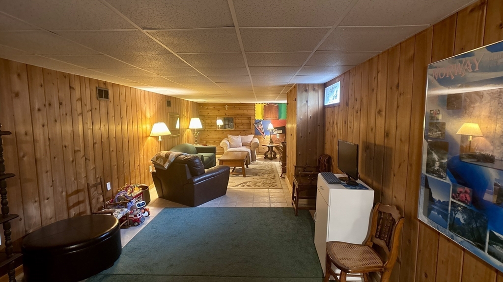 9 Vanguard Ln, Longmeadow, MA Photo #28