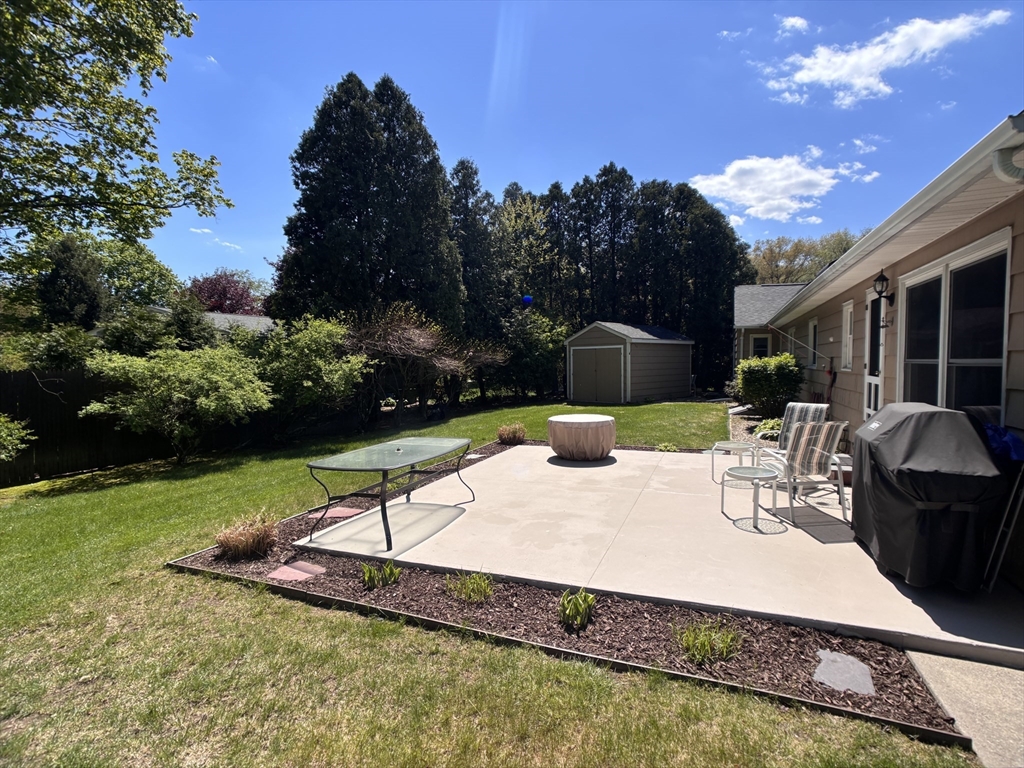 9 Vanguard Ln