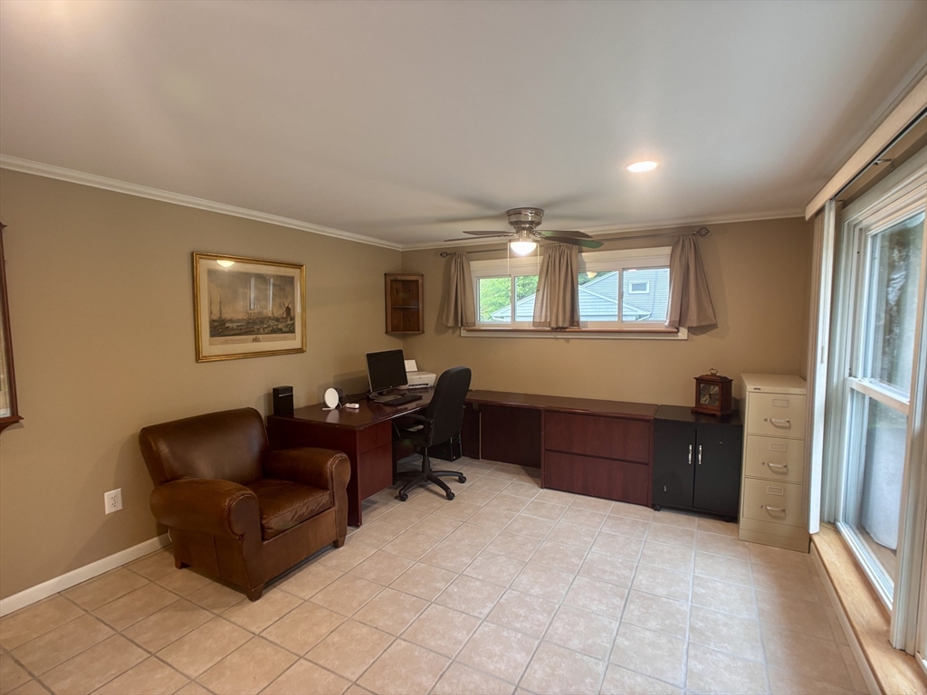 9 Vanguard Ln, Longmeadow, MA Photo #8