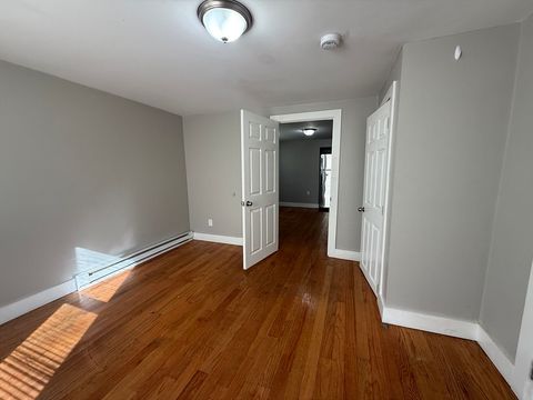 Photo of 135 Lawton Ave #7, Lynn, MA 01902 (MLS # 73502525)
