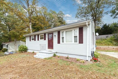 Photo of 101 Regal St, Springfield, MA 01118 (MLS # 73445137)