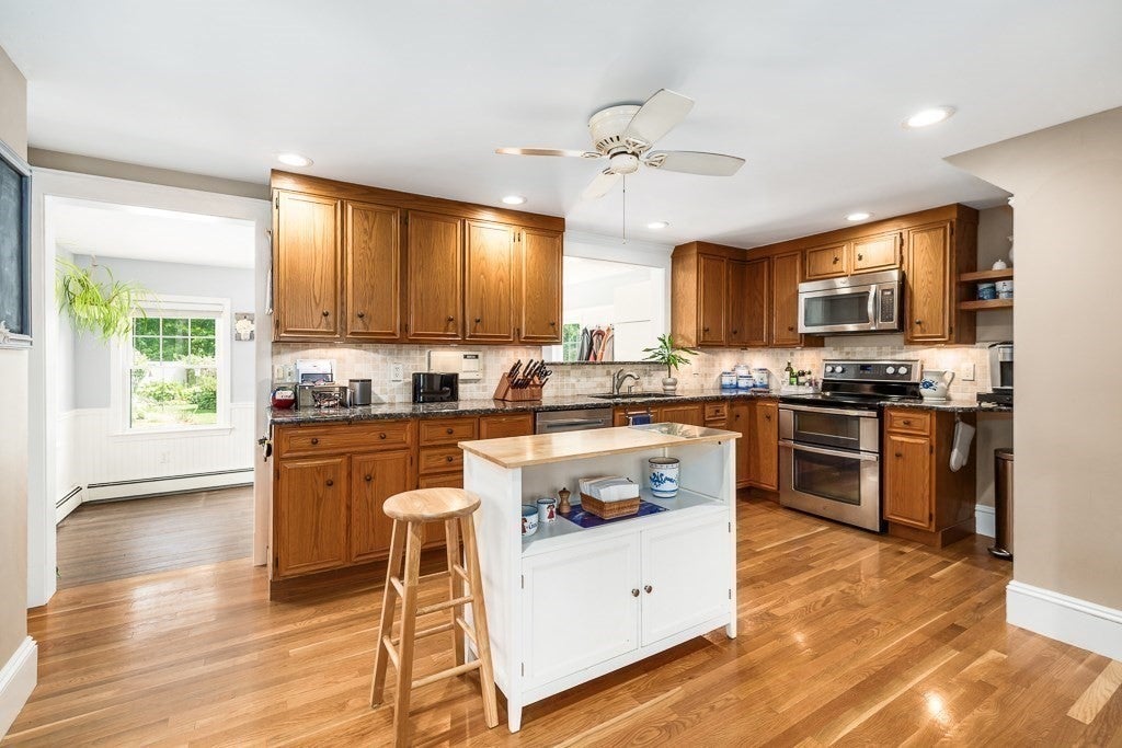 19 Brimbal Avenue, Beverly, MA, 19 Brimbal Avenue, Beverly, MA Photo #14