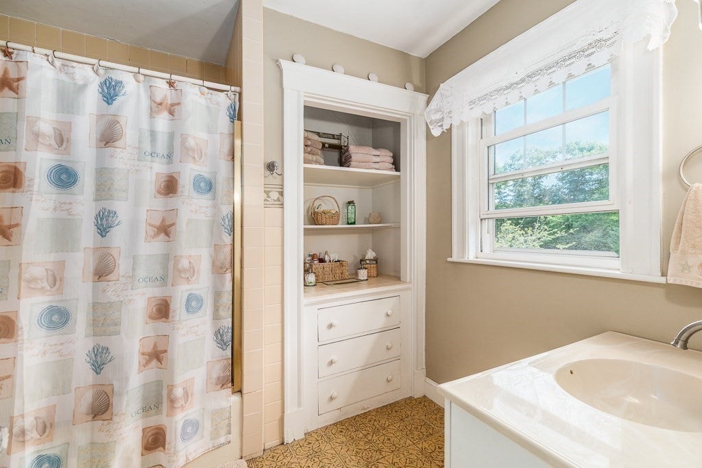 19 Brimbal Avenue, Beverly, MA, 19 Brimbal Avenue, Beverly, MA Photo #27