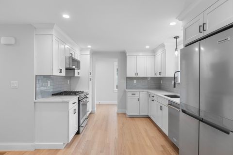 22 James St 1 Woburn MA 01801