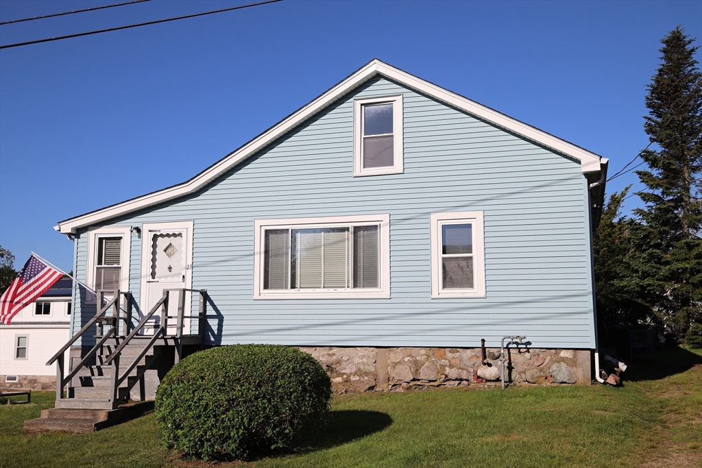 Saugus, Massachusetts 01906, United States, 1 Bedroom Bedrooms, ,1 BathroomBathrooms,Residential,Pending,149758