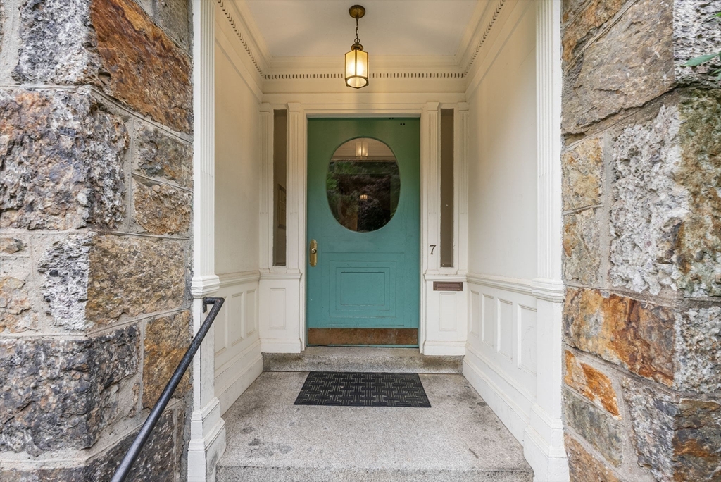 7 Regent Cir 3