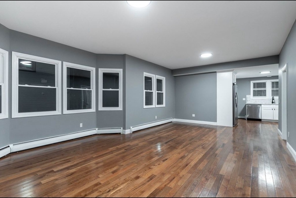 522 Broadway