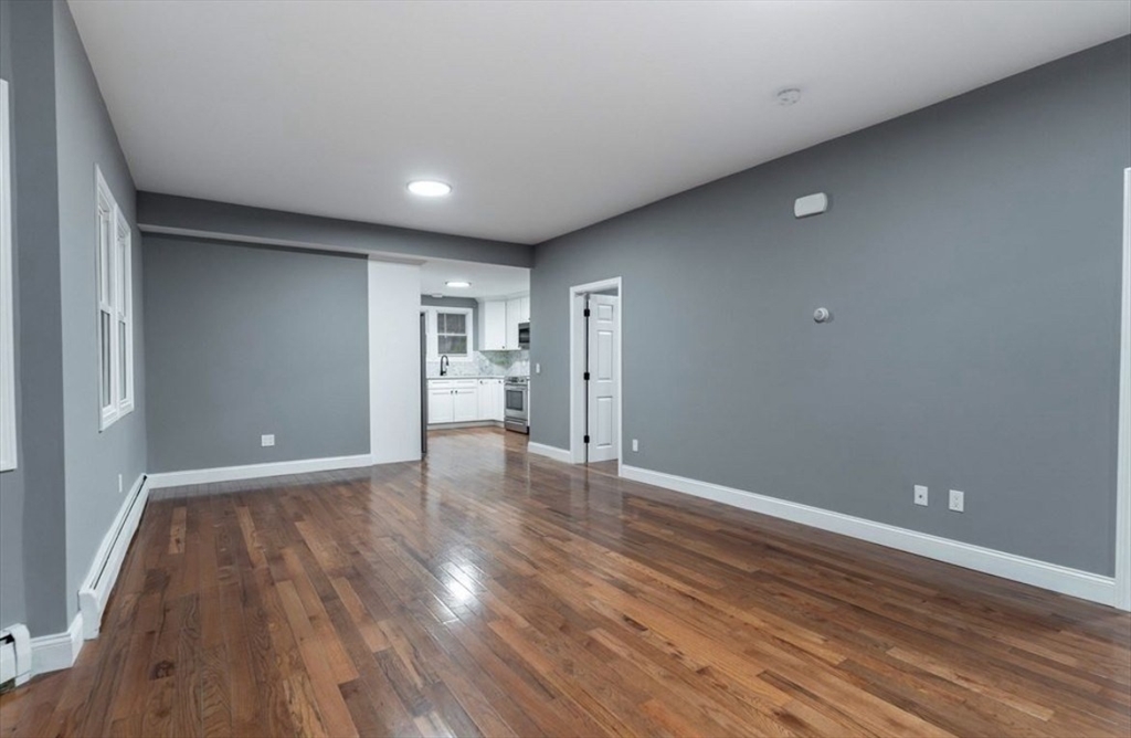 522 Broadway