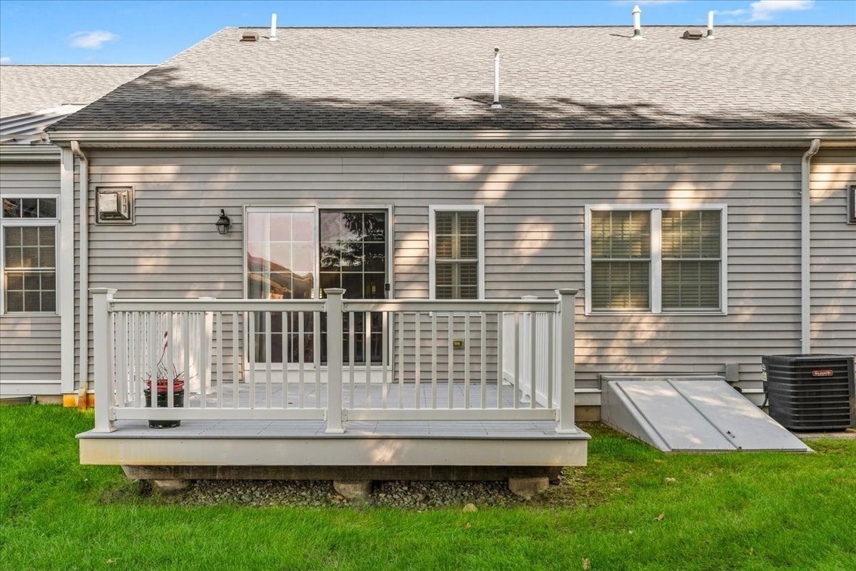 877 Auburnville Way #N3, Whitman, MA Photo #31