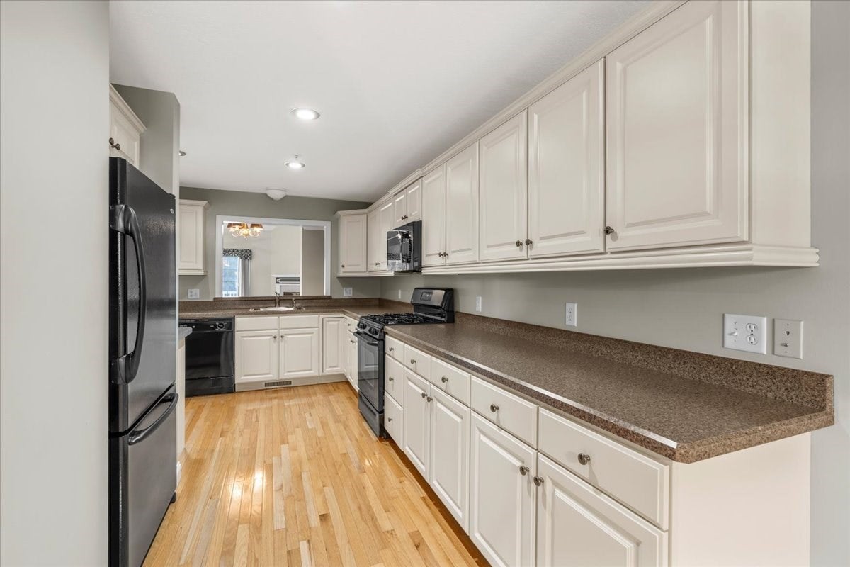 877 Auburnville Way #N3, Whitman, MA Photo #36