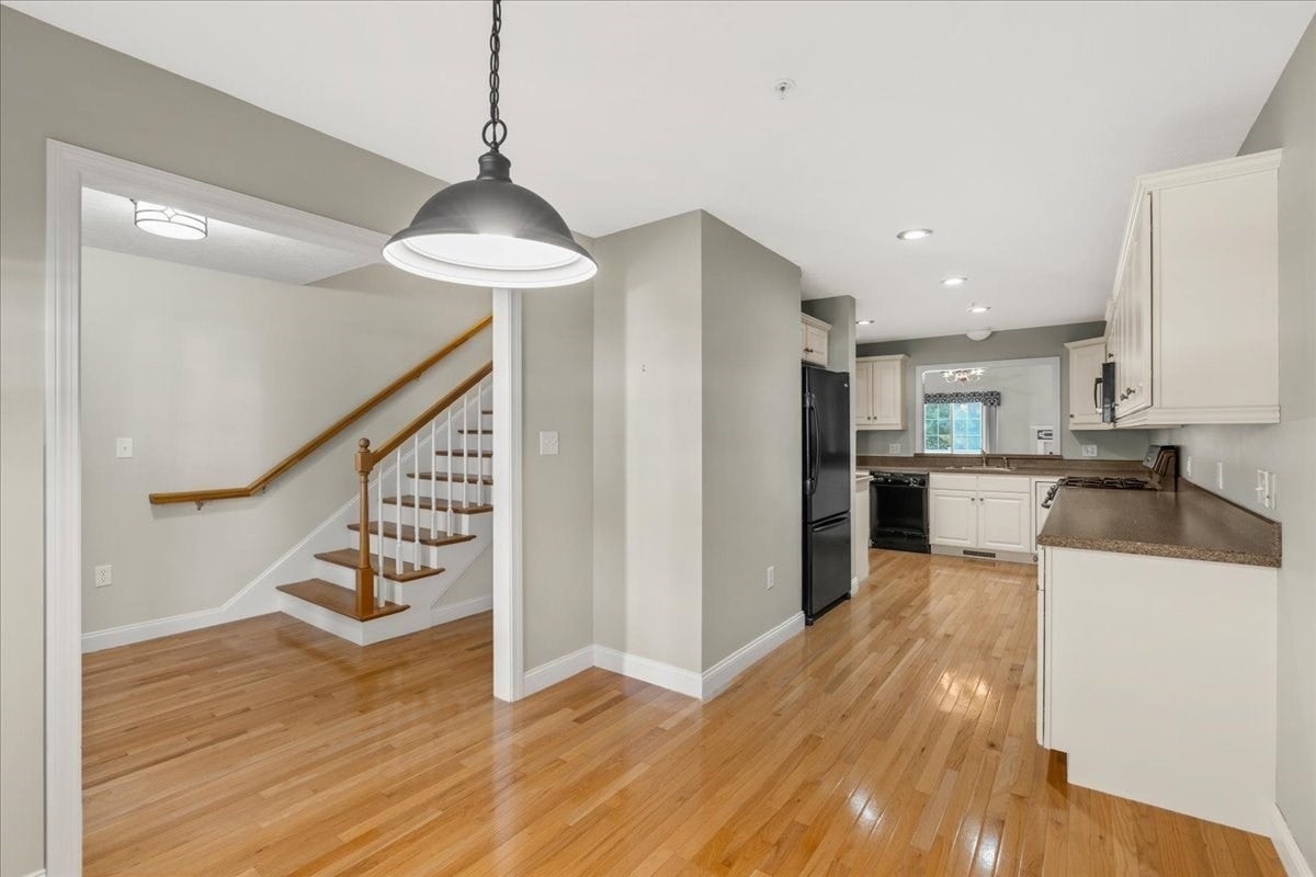 877 Auburnville Way N3