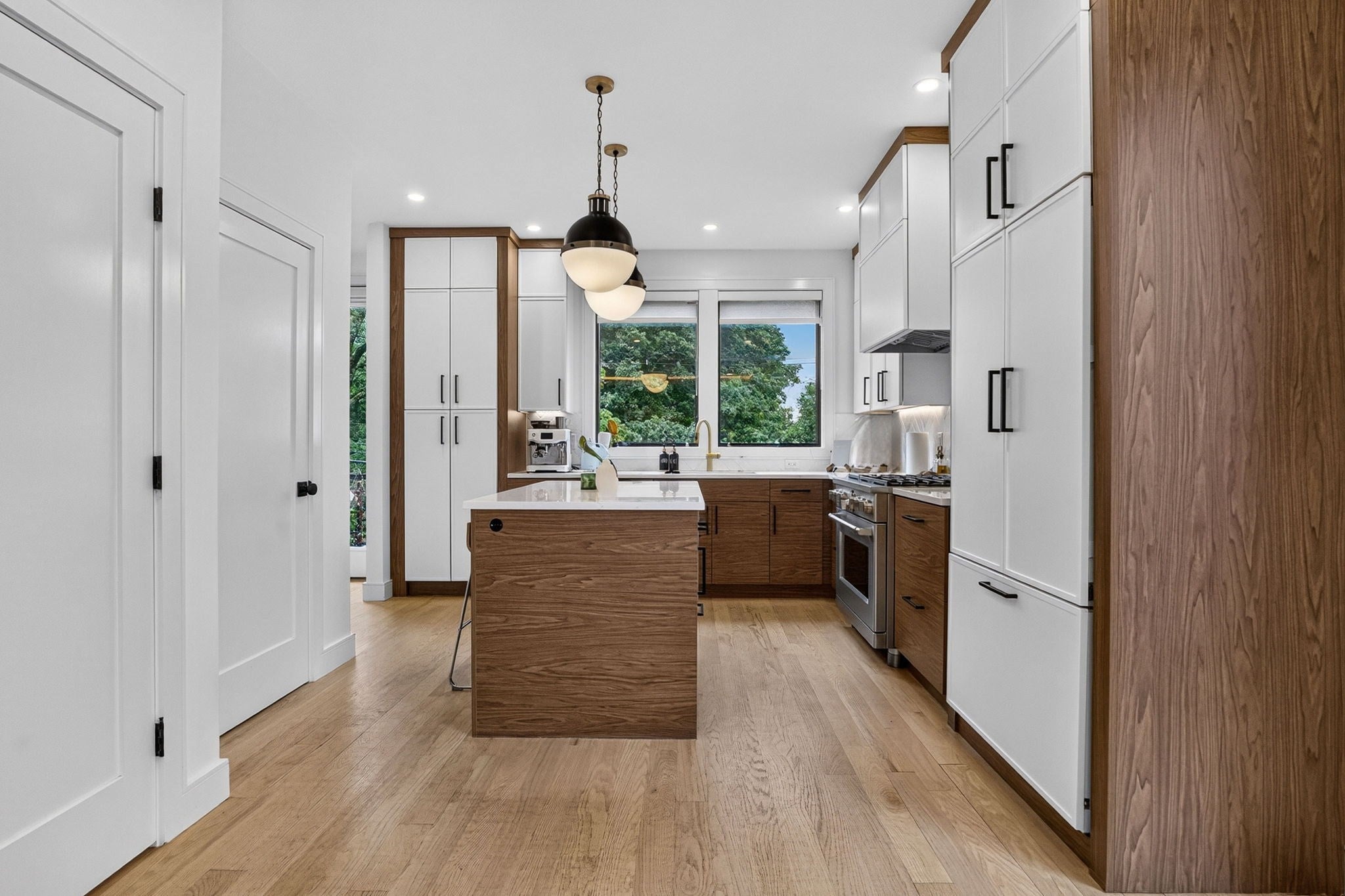 906-908 Chestnut Street #906, Newton, MA, 906-908 Chestnut Street #906, Newton, MA Photo #3
