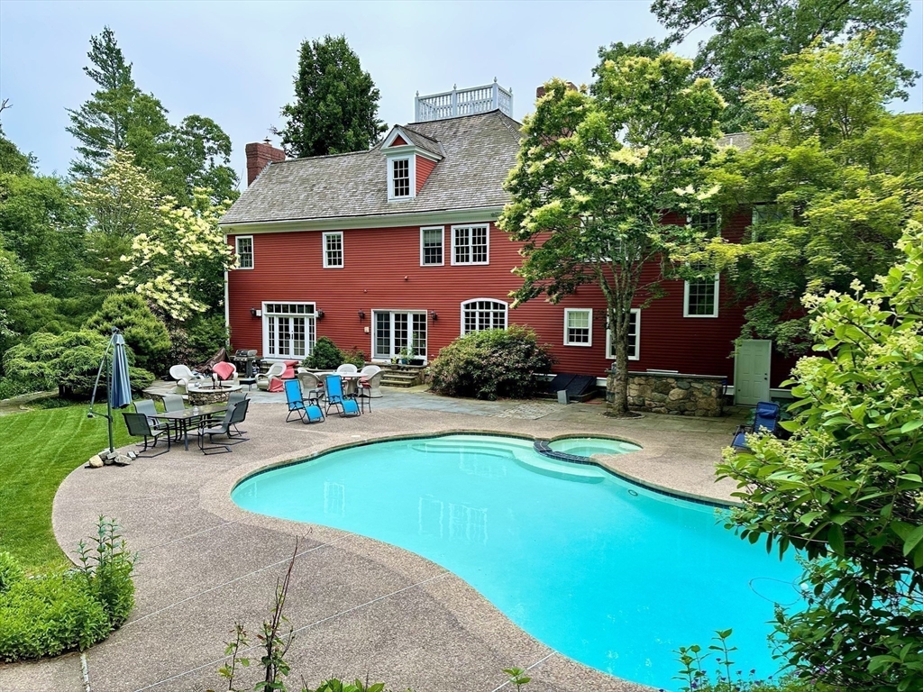 Sherborn, Massachusetts 01770, United States, 4 Bedrooms Bedrooms, ,6 BathroomsBathrooms,Residential,Active,96633