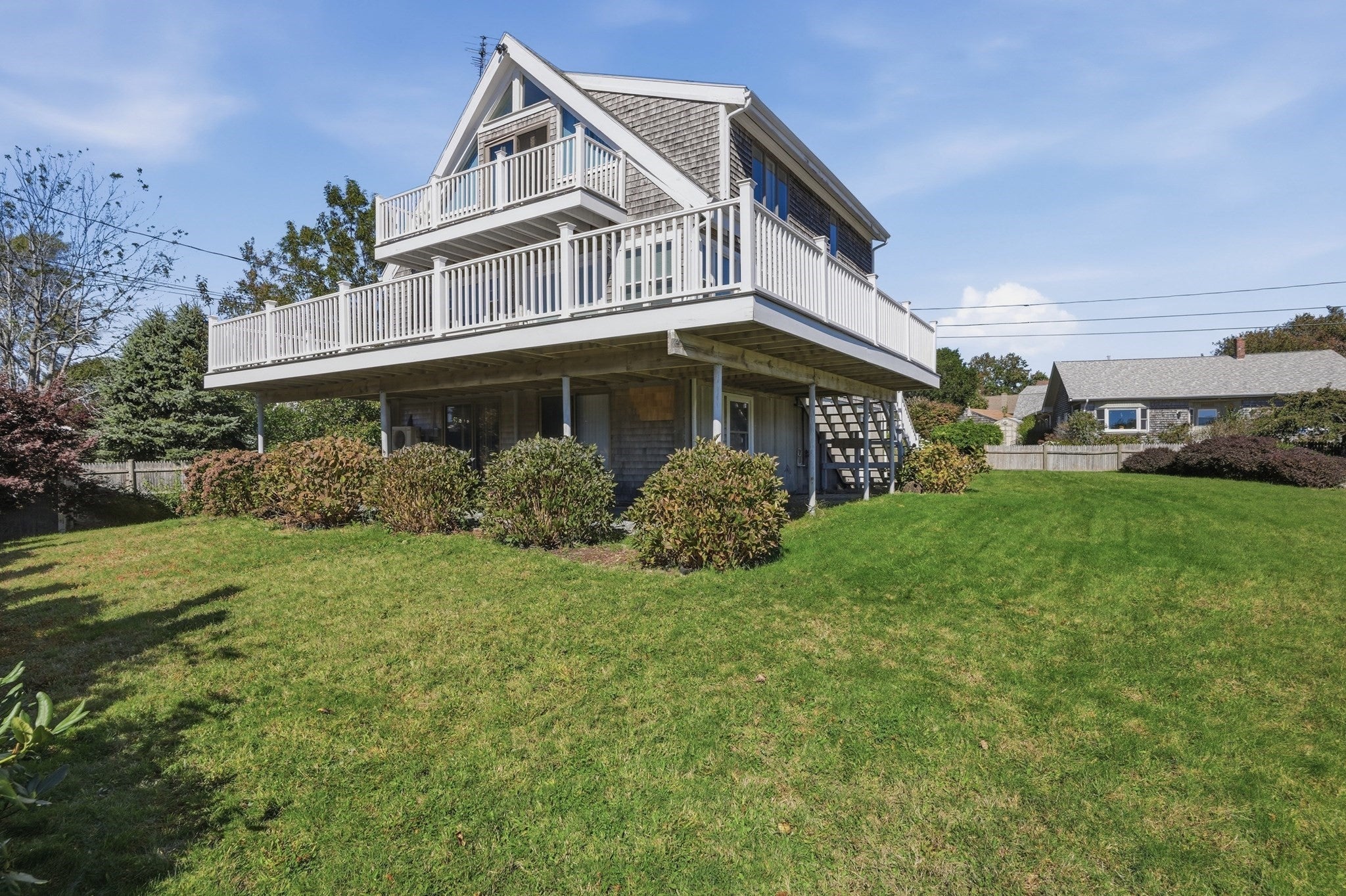 Photo of 5 Bayview Ave, Fairhaven, MA