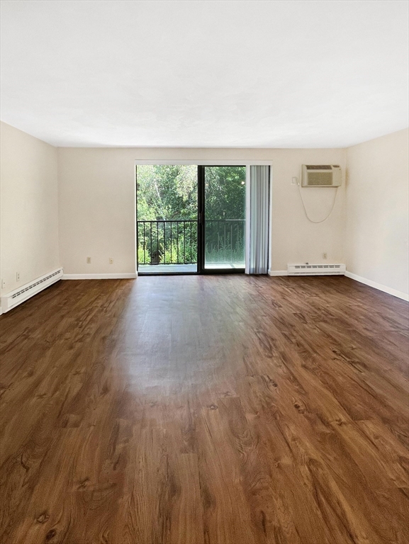 9 Broadway 210