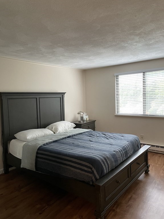9 Broadway 210