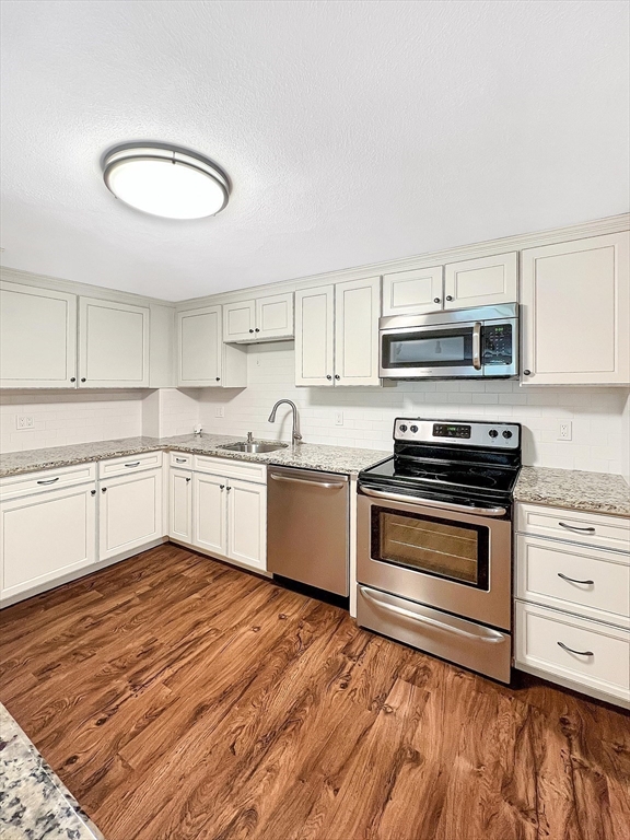 9 Broadway 210