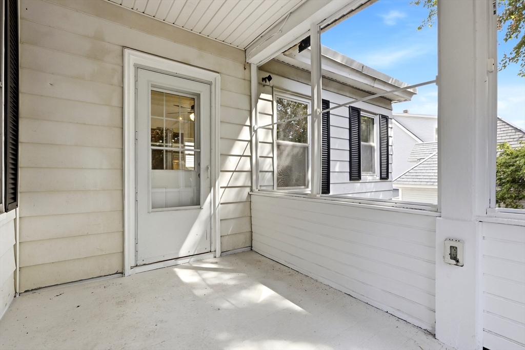46 Arlington St, Lowell, MA Photo #33