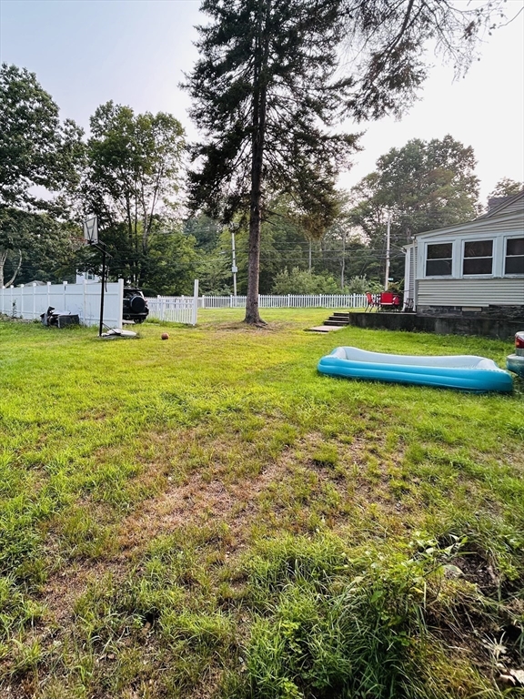 733 Pleasant St 2