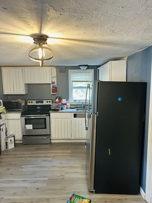 733 Pleasant St 2