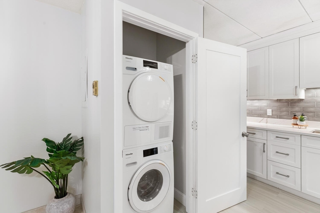 235 Winthrop Street 3306