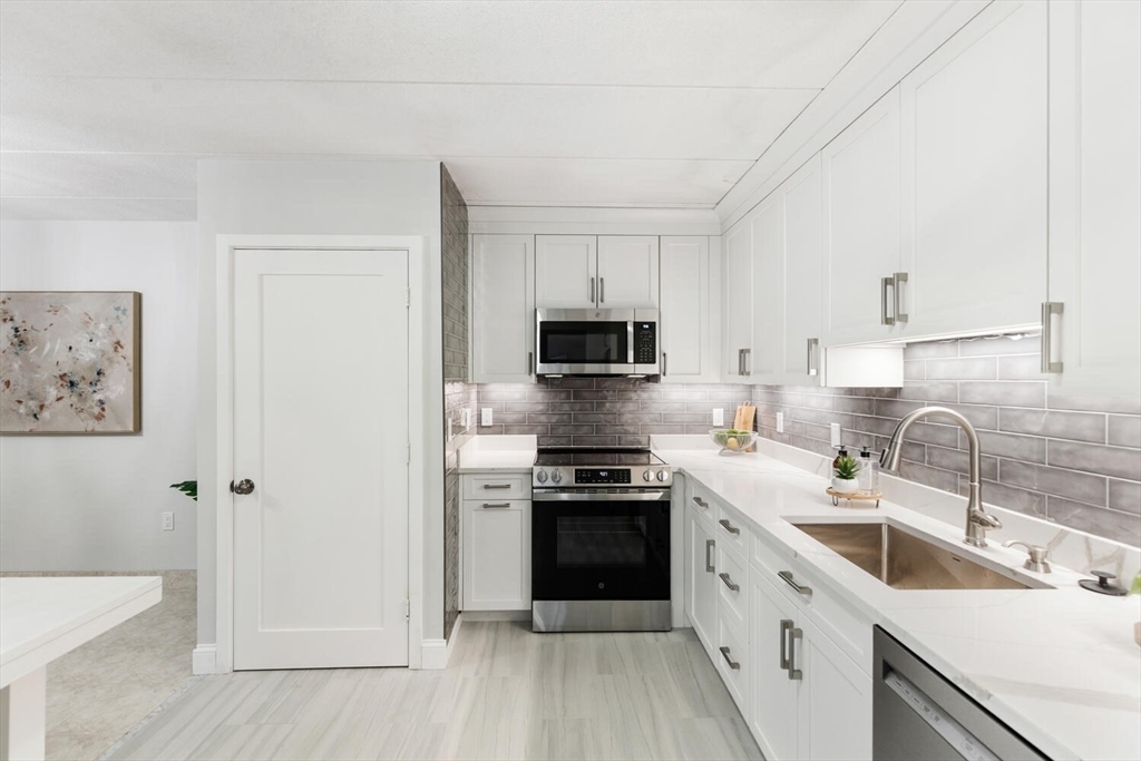 235 Winthrop Street 3306