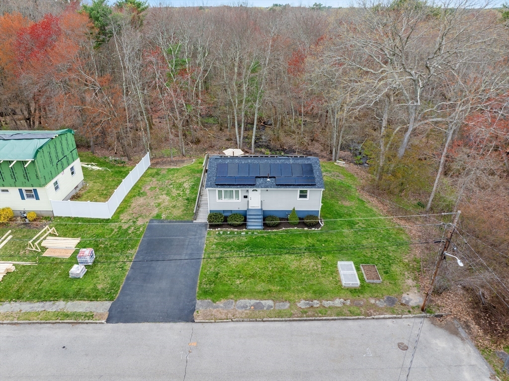 102 Brookside Rd