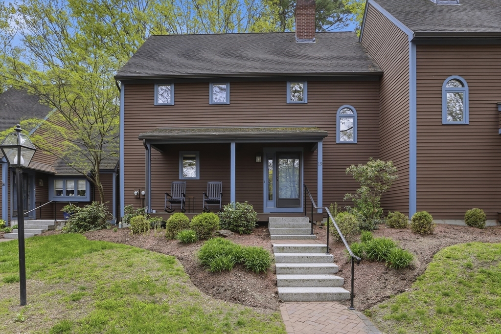 Photo of 19 Bradley Lane, Westford, MA