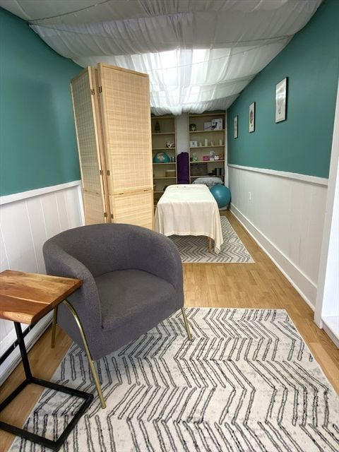 80 1/2 Main Street Amesbury MA 01913